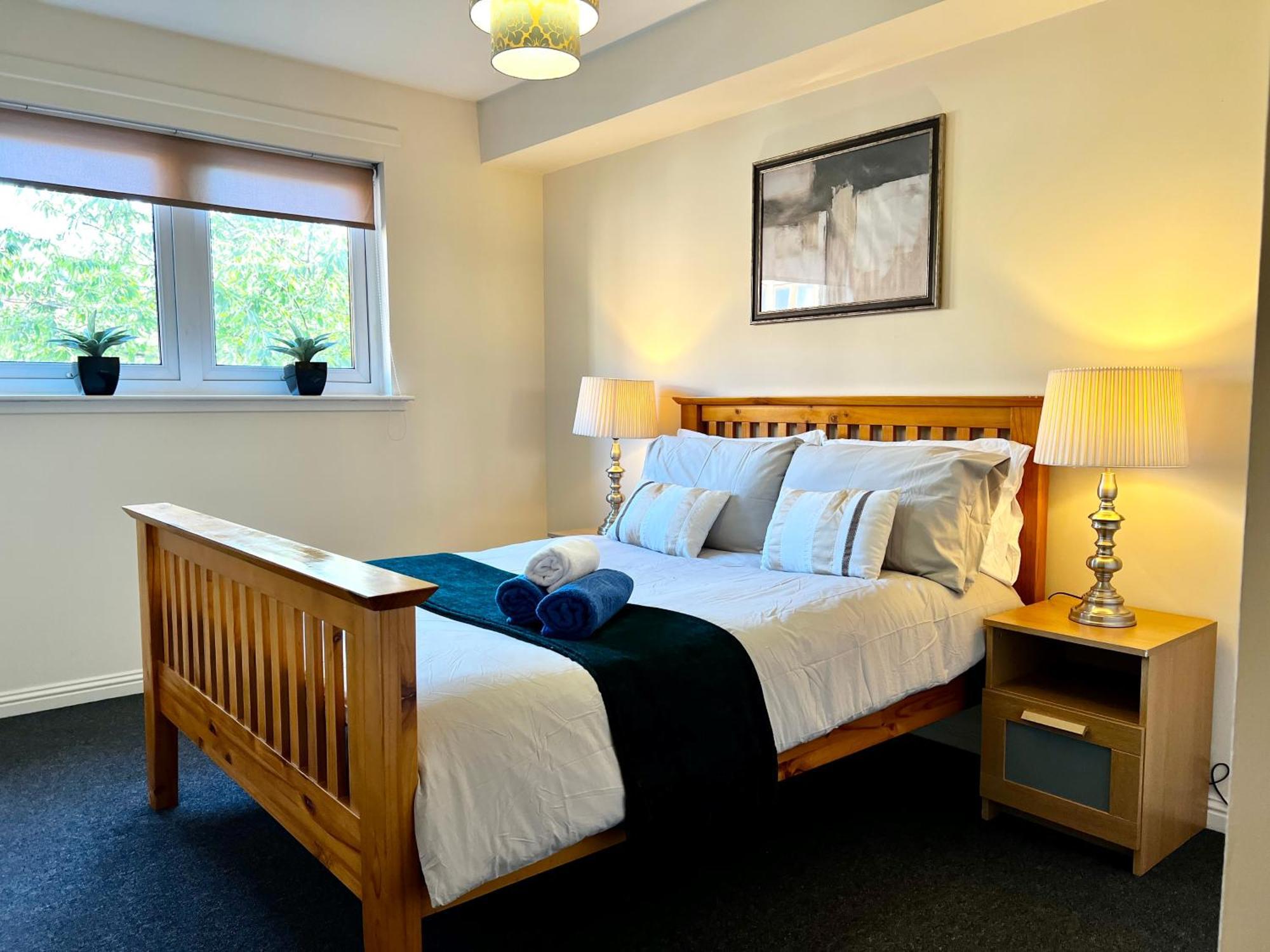 Stylish Modern Flat With Juliet Balcony & Parking Apartamento Glasgow Exterior foto