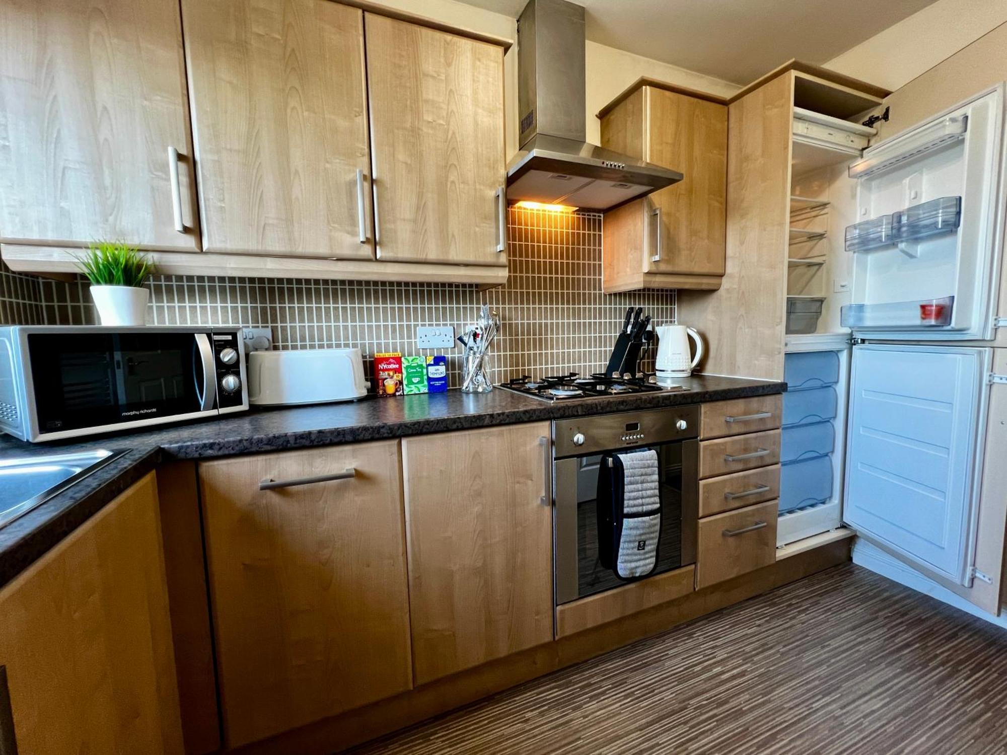 Stylish Modern Flat With Juliet Balcony & Parking Apartamento Glasgow Exterior foto