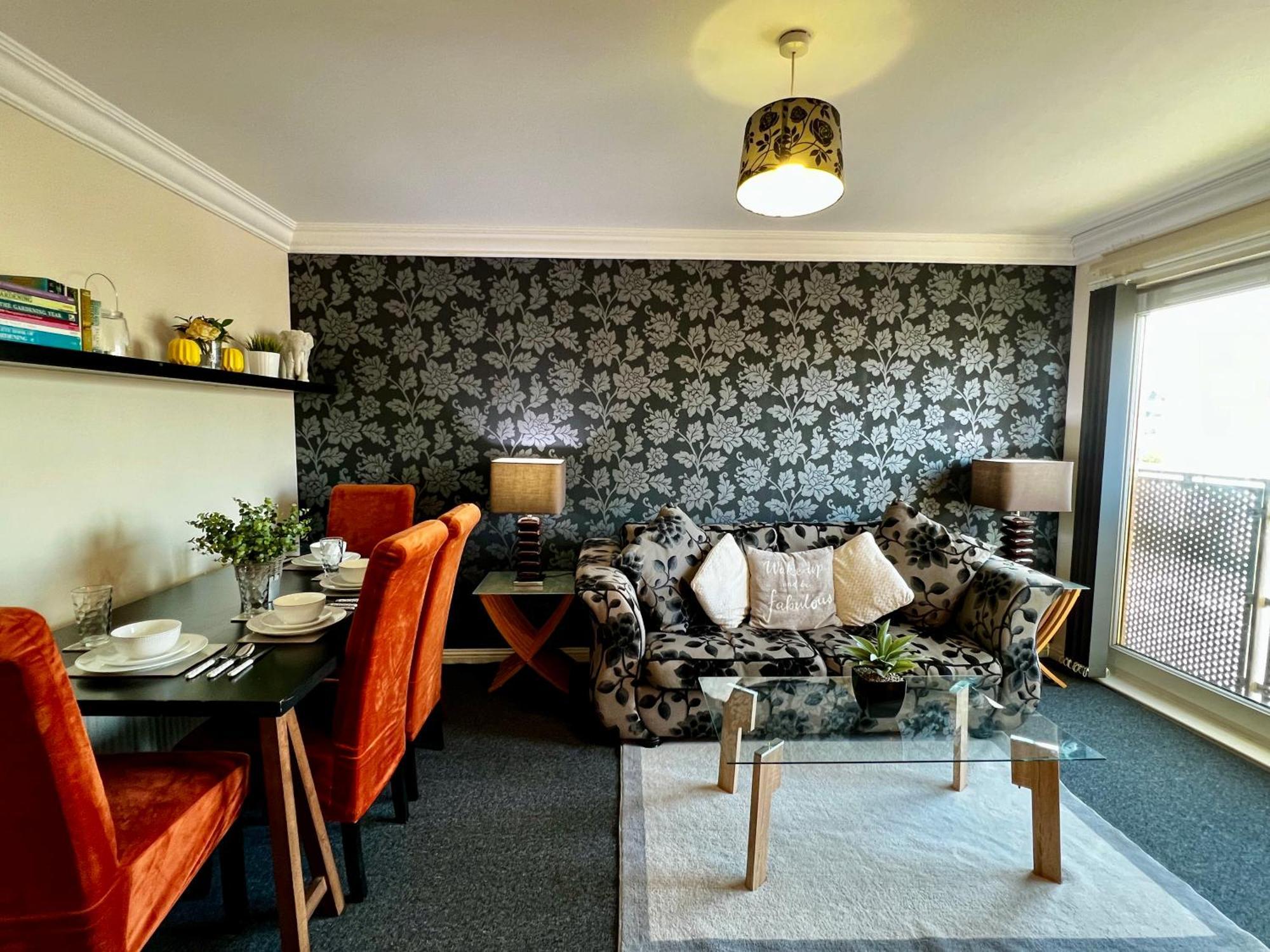 Stylish Modern Flat With Juliet Balcony & Parking Apartamento Glasgow Exterior foto
